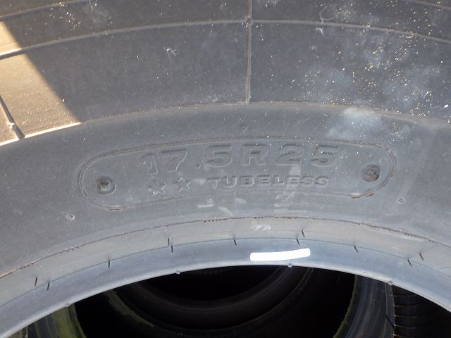 KOMATSU　/　PC03-1