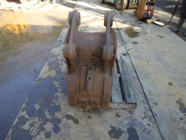 KOMATSU　/　PC03-1