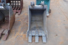 KOMATSU　/　PC03-1