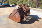 KOMATSU　/　PC03-1