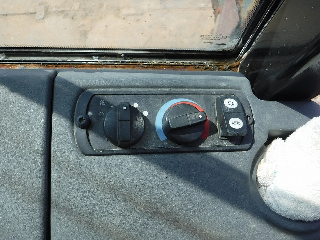 KOMATSU　/　PC03-1