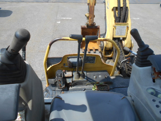 KOMATSU　/　PC03-1