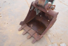 KOMATSU　/　PC03-1