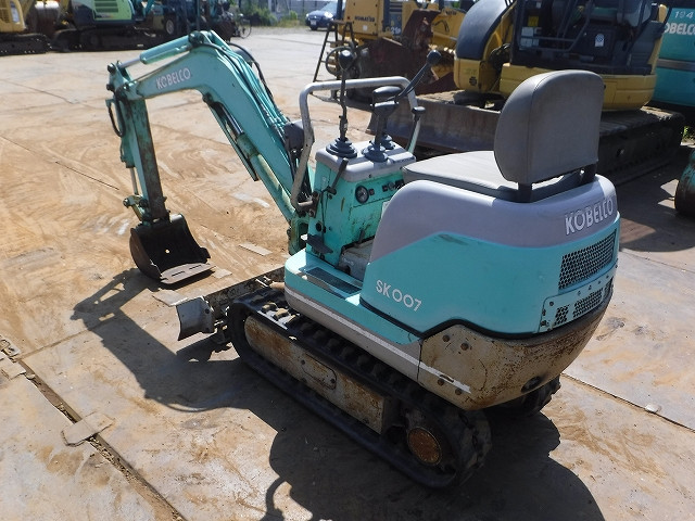 KOMATSU　/　PC03-1