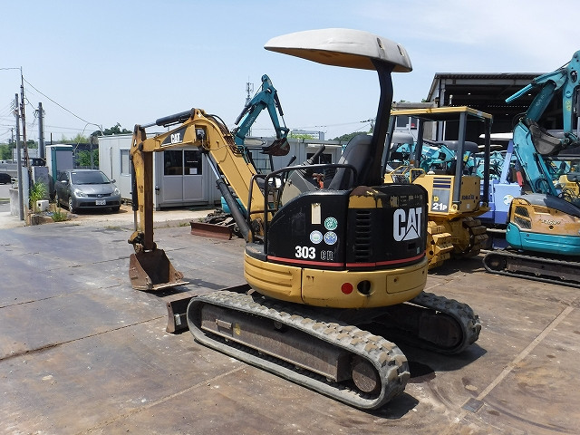 KOMATSU　/　PC03-1