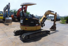 KOMATSU　/　PC03-1