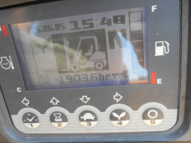 KOMATSU　/　PC03-1