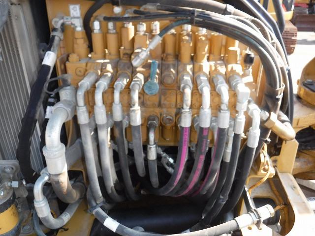 KOMATSU　/　PC03-1