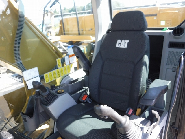 KOMATSU　/　PC03-1