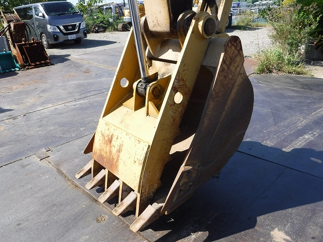 KOMATSU　/　PC03-1