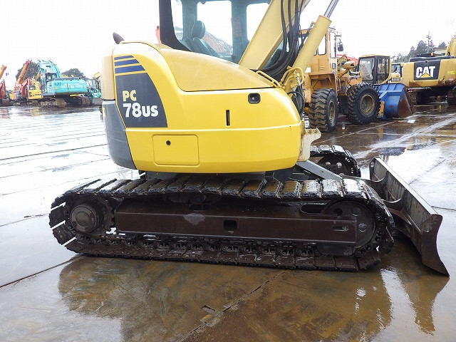 KOMATSU　/　PC03-1