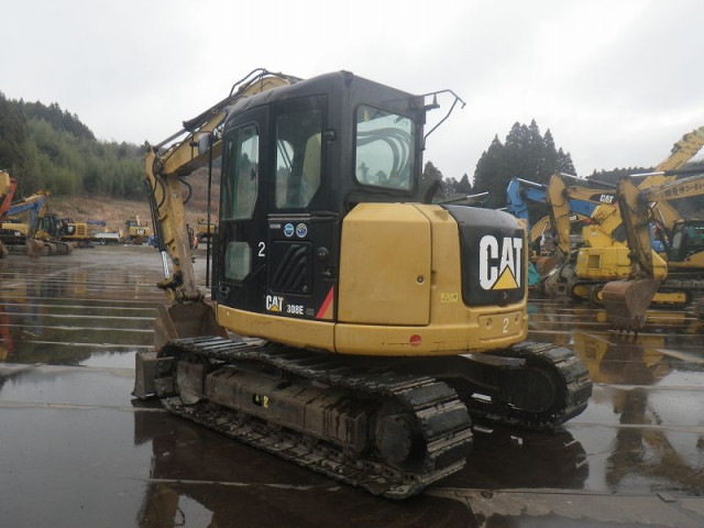 KOMATSU　/　PC03-1