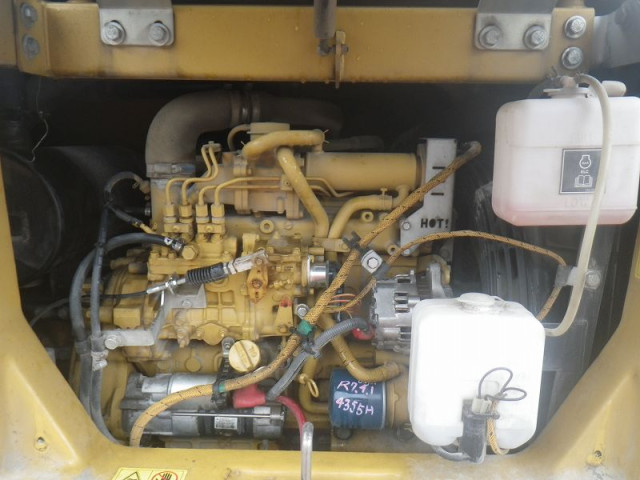 KOMATSU　/　PC03-1