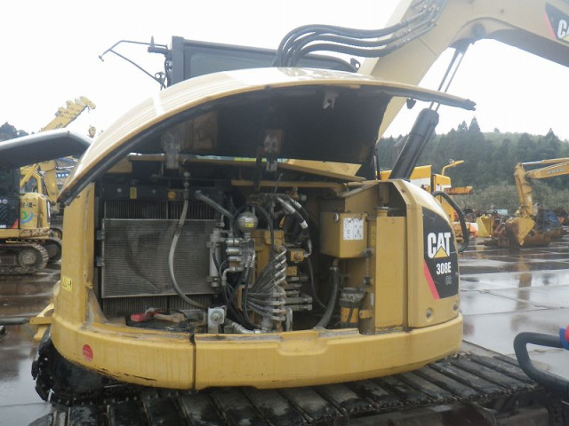 KOMATSU　/　PC03-1