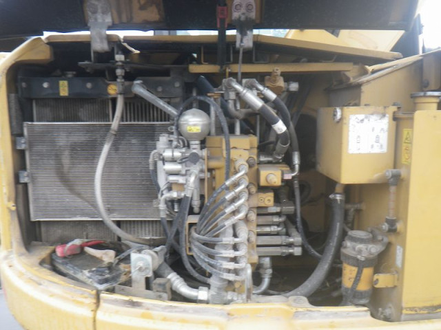 KOMATSU　/　PC03-1