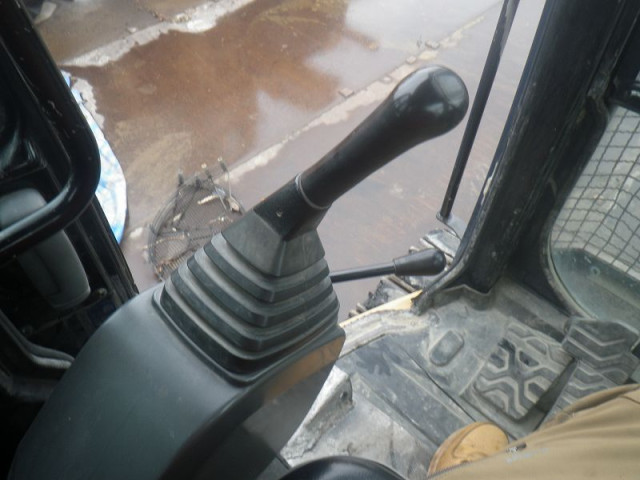 KOMATSU　/　PC03-1