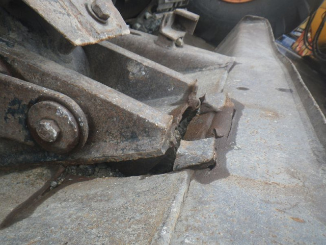 KOMATSU　/　PC03-1