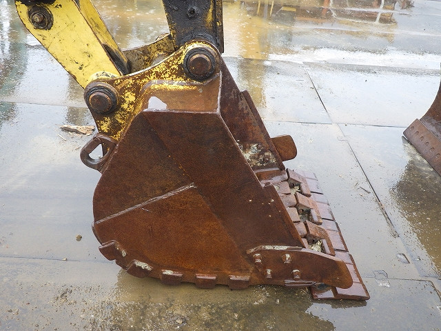 KOMATSU　/　PC03-1