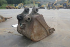 KOMATSU　/　PC03-1