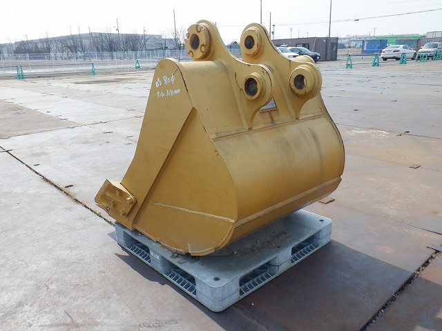 KOMATSU　/　PC03-1