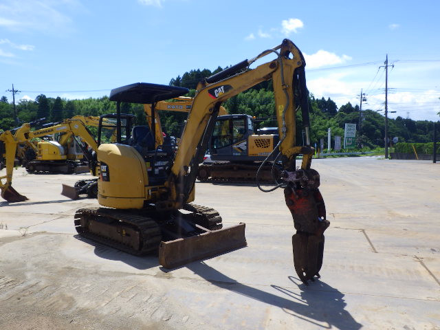 KOMATSU　/　PC03-1