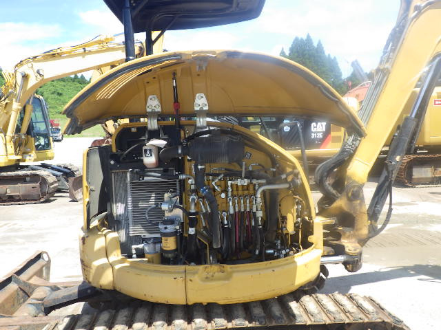 KOMATSU　/　PC03-1