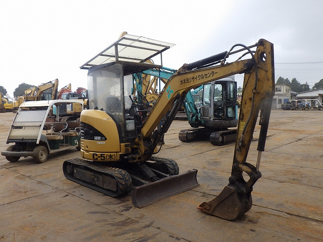 KOMATSU　/　PC03-1