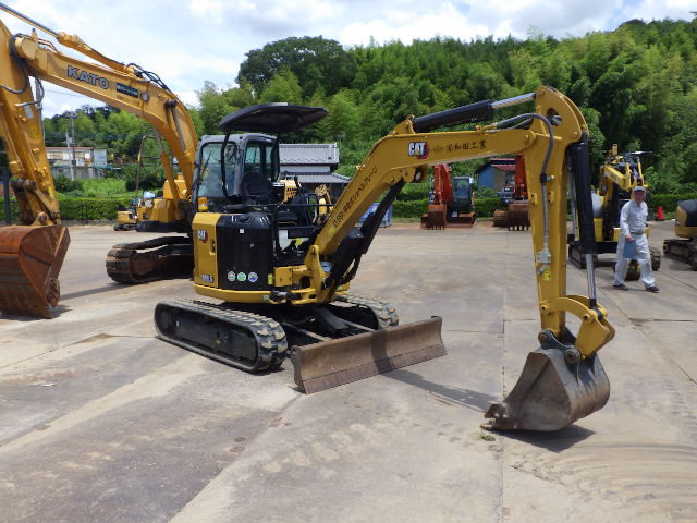KOMATSU　/　PC03-1