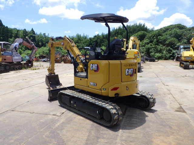 KOMATSU　/　PC03-1