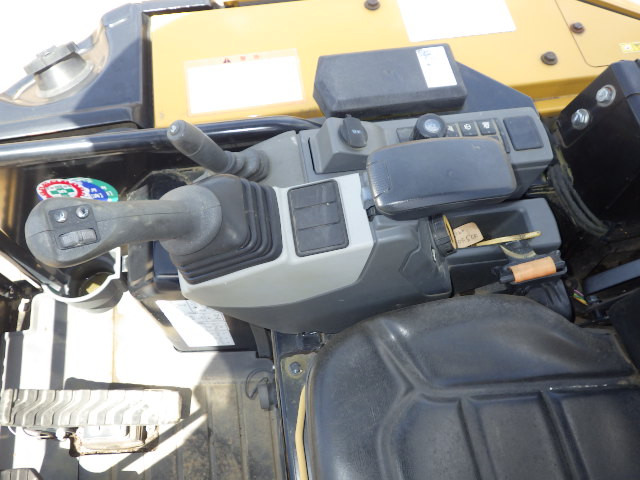 KOMATSU　/　PC03-1