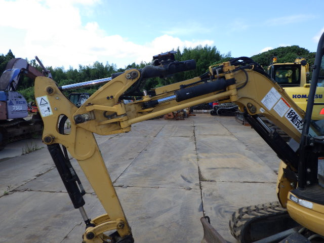 KOMATSU　/　PC03-1