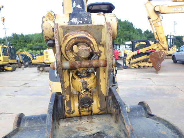 KOMATSU　/　PC03-1