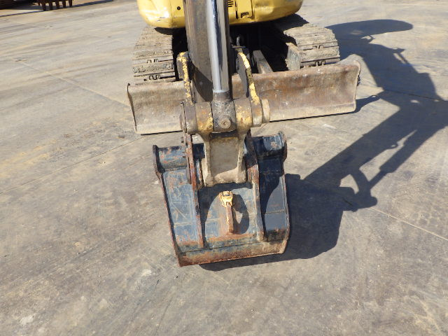 KOMATSU　/　PC03-1
