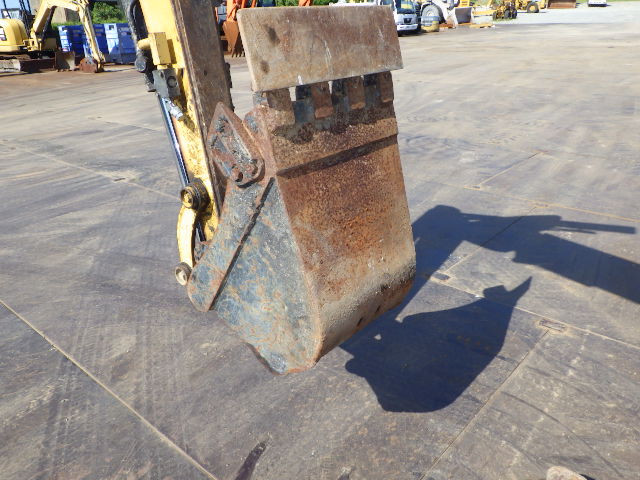KOMATSU　/　PC03-1