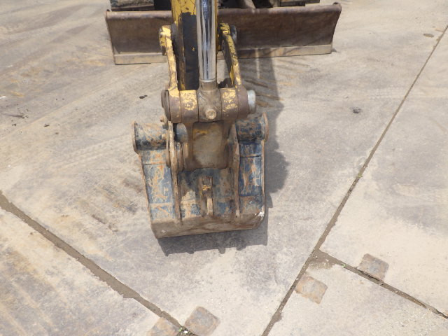 KOMATSU　/　PC03-1