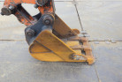 KOMATSU　/　PC03-1